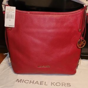 Handbag/ cherry red